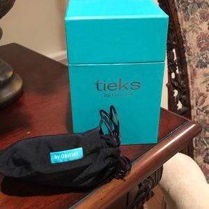 Tieks ballet flat box and shoe tote